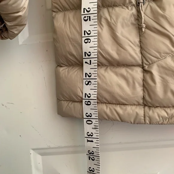 Eddie Bauer Women's Beige Hooded Puffer Coat - Picture 9 of 14